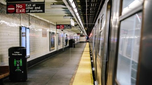 Nueva York regala viajes gratis en transporte público a quienes se vacunen contra el Covid-19