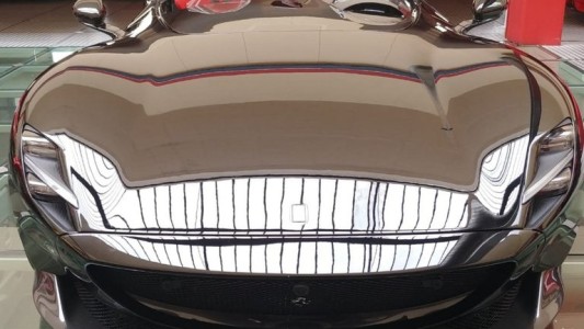 Más tensión con Cristiano Ronaldo en Juventus: faltó a la práctica para comprarse una Ferrari de 1.600.000 euros