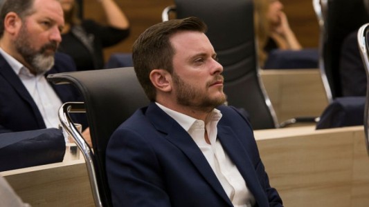 Código de Faltas: las diferencias entre el proyecto oficial y el único de la oposición