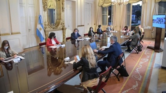 El Gobierno se reúne con expertos y epidemiólogos para definir nuevas restricciones