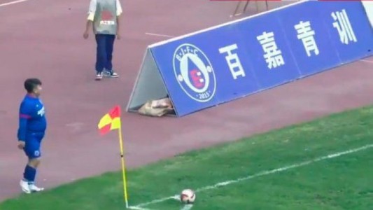 Le compró un club a su hijo para que juegue al fútbol