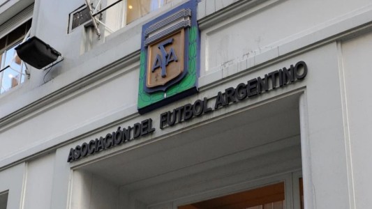 El Gobierno hablará con AFA por el fútbol, que mantiene sus semifinales en San Juan