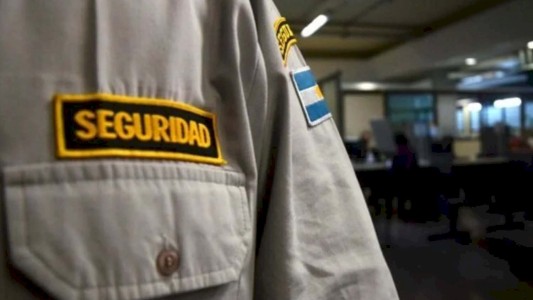 Vigiladores del PAMI Rosario temen por la pérdida de 80 puestos de trabajo