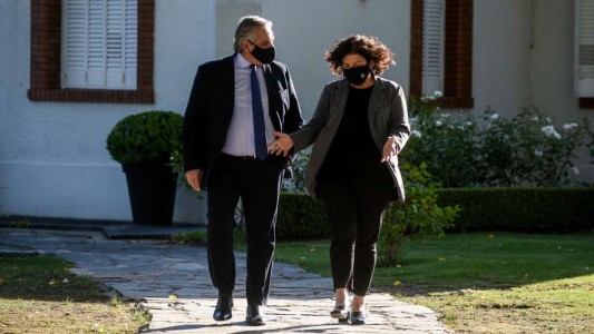 El Gobierno desmintió haber rechazado vacunas Pfizer y reclamó aclaración a Covax