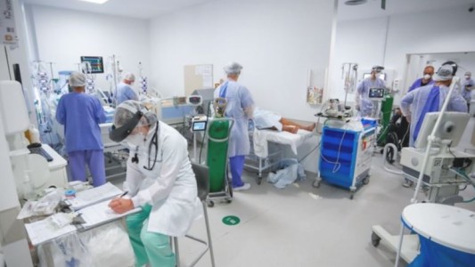 Brasil reportó en un día 95.601 nuevos casos por coronavirus, la cifra más alta desde marzo