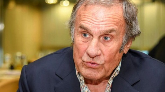 La salud de Carlos Reutemann presentó una "discreta" mejoría