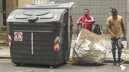 En la capital de Argentina más de la cuarta parte es pobre y menos de la mitad es de clase media