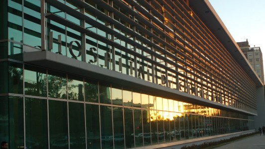 Un hombre fue baleado en la cabeza en zona sudoeste y está grave en el Heca