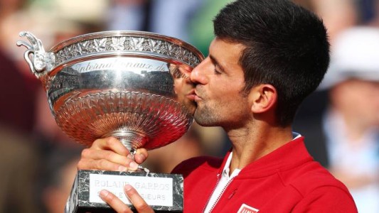 Novak Djokovic revirtió un partido increíble y se coronó campeón de Roland Garros