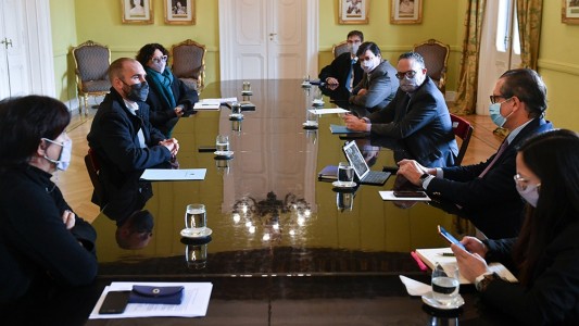 Extienden el reintegro del 15% en compras para jubilados y beneficiarios de planes sociales