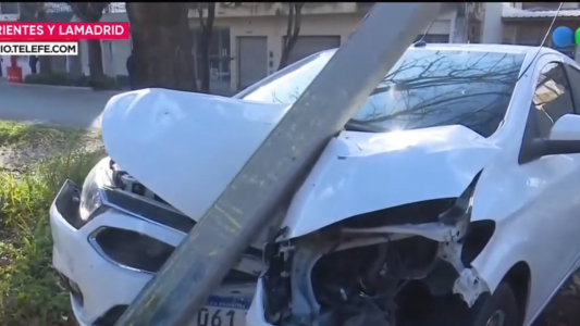 Robó un auto y a pocas cuadras lo chocó contra una columna