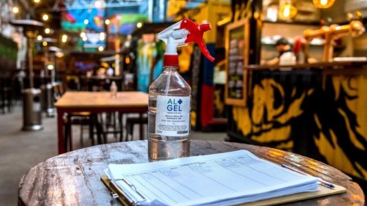 Gastronómicos advierten: "es insostenible mantenerse sin extender horarios"