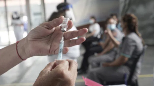 Covid: vacunarán a más de 35 mil santafesinos en la jornada de hoy