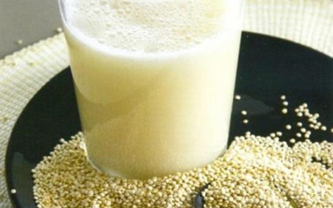 Investigadores del Conicet presentan el primer alimento bebible a base de quinoa