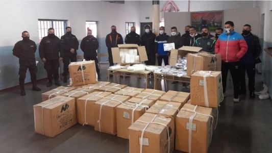 Presos donan cuatro mil tapabocas y mil camisolines a un hospital