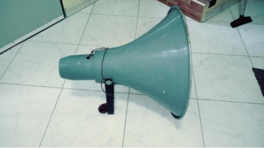 Córdoba: Usan altoparlantes para combatir la deserción escolar