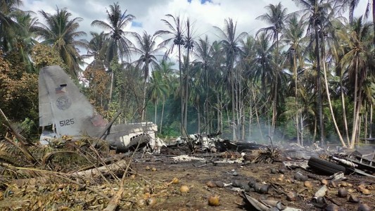 Accidente de avión militar en Filipinas deja al menos 29 muertos