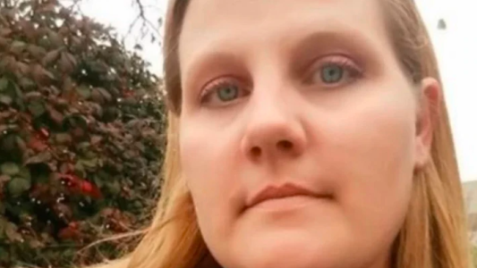 Una mujer no quiso vacunarse por miedo a los efectos secundarios y murió por la variante Delta