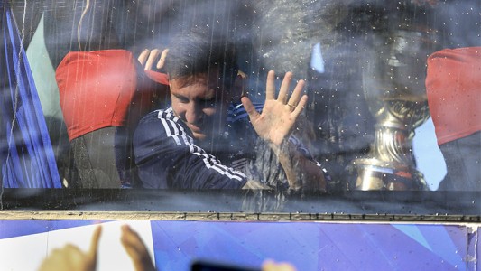 La Copa América está en casa: la Selección llegó al país y recibirá al Presidente