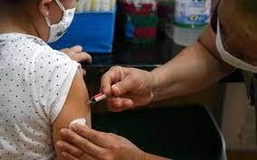 La OMS advierte sobre una "catástrofe absoluta" por el atraso en la vacunación de niños