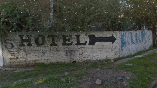 En la previa del Día del Amigo encontró a su esposa con su mejor amigo en un hotel alojamiento