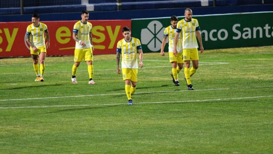 Flojo debut de Central: se lo dio vuelta Godoy Cruz