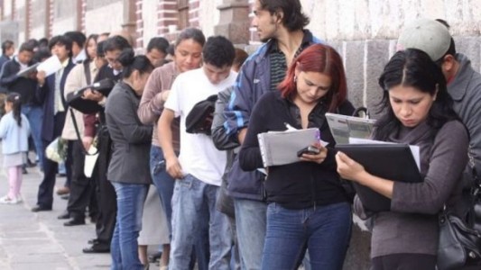 El Gobierno lanza un programa de inserción laboral de jóvenes en pymes