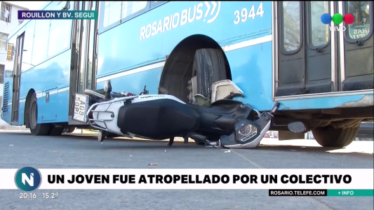 Un joven fue arrollado por un colectivo y se salvó de milagro