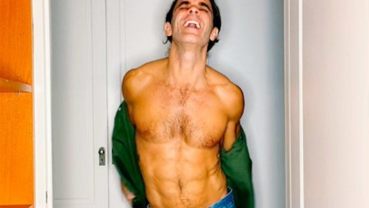 Con nuevo tatuaje, Mariano Martínez dice “Namaste”