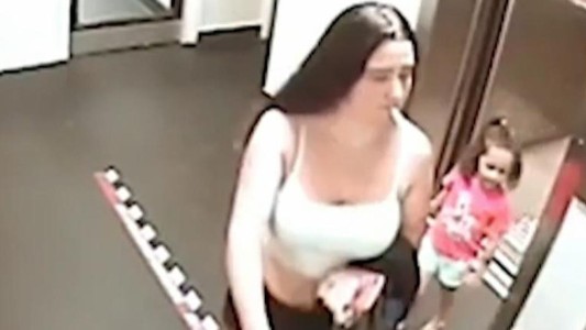 Mató a golpes a su hija de 3 años porque la interrumpió cuando tenía sexo con su novio