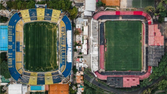 El Gobierno analiza la vuelta del público a las canchas para fines de septiembre
