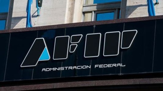 Dólar Ahorro: cuándo se cobra el reintegro del 35% y a quiénes alcanza