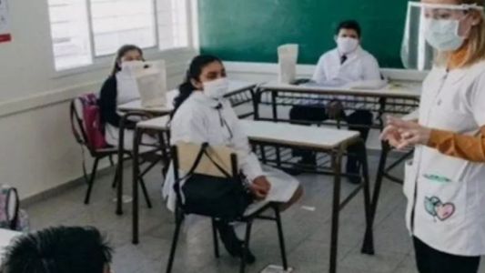 Evalúan intensificar la presencialidad en las aulas de todo el país