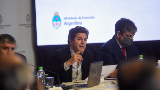 Laspina pidió “nunca más al déficit fiscal” y le reclamó al gobierno “un plan serio de desarrollo económico”