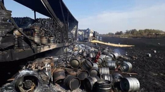 Espectacular accidente en Ruta 34: tres camiones, un auto y un móvil policial