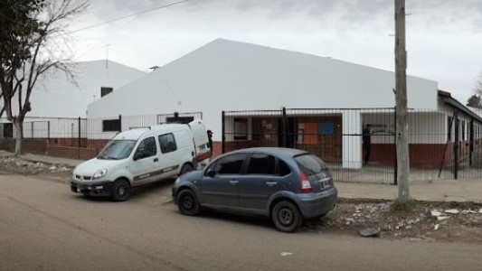 Por falta de auxiliares de limpieza, estudiantes secundarios de Moreno no tienen clases presenciales