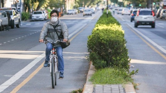 Especialistas aseguran que andar en bicicleta es bueno para la recuperación post covid