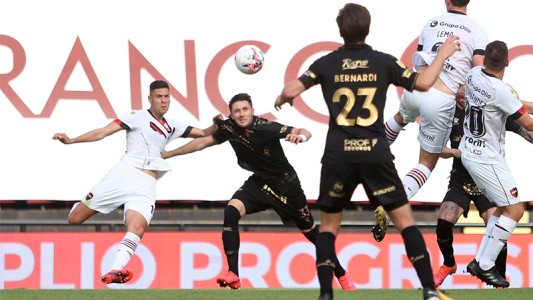 Newell’s y Colón empataron 1 a 1 en un atractivo duelo en Santa Fe