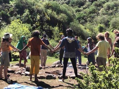 Buscan crear un programa para asistir a las víctimas de organizaciones coercitivas