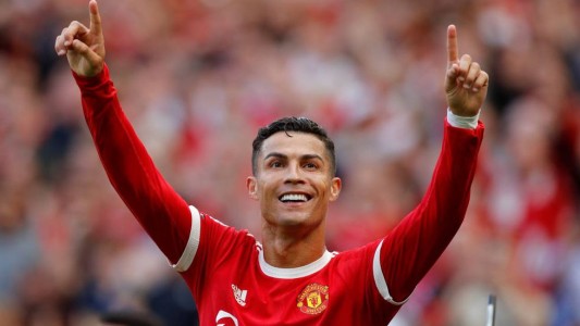 Cristiano Ronaldo metió dos goles en su regreso al Manchester United