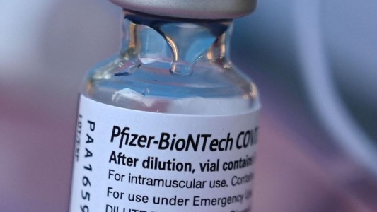 Estados Unidos autorizó la tercera dosis de Pfizer a mayores de 65 años y personas de riesgo