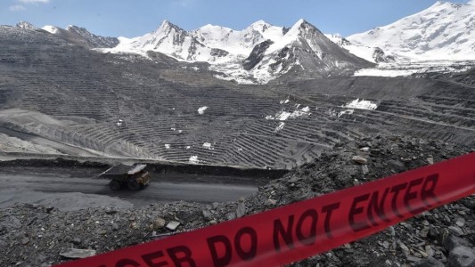 Comenzó la evacuación de 39 mineros soterrados en Canadá