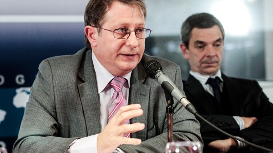 Llumá: "Haber asumido la normalización del diálogo con las barras bravas es inadmisible"