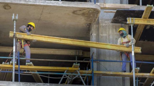 Alertan por falta de insumos y aumento de precio del 65% en la construcción