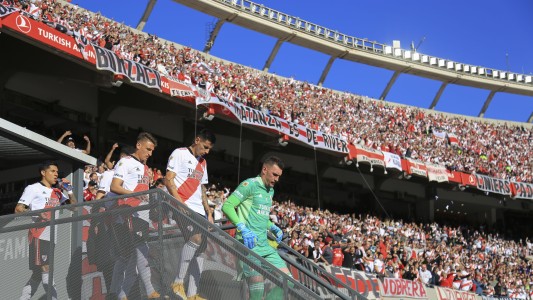 Evalúan clausurar el estadio Monumental por el exceso de público en el Superclásico