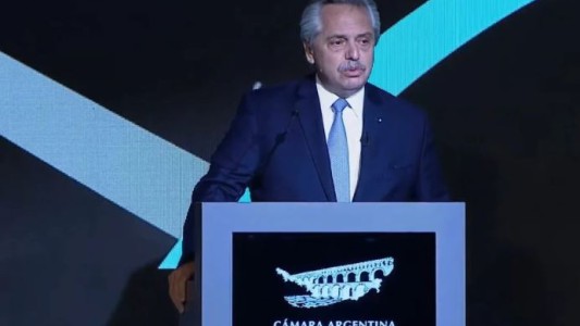 Alberto Fernández: "Hay que dejar atrás la Argentina de la especulación y de los dólares fugados"
