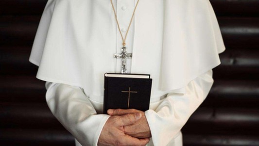 Tribunal vaticano absolvió a un cura acusado de violar a un menor de edad cuando era adolescente