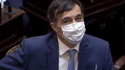 Emotivo aplauso a Esteban Bullrich en la primera sesión presencial del Senado tras un año y medio