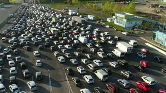 Rige restricción de tránsito pesado por rutas bonaerenses durante el fin de semana largo