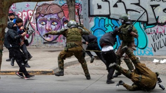 Un muerto en choques entre policías y manifestantes mapuches en Chile